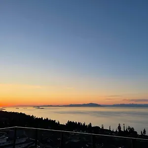 Privatunterkunft Auspicious Sea View House Nanaimo